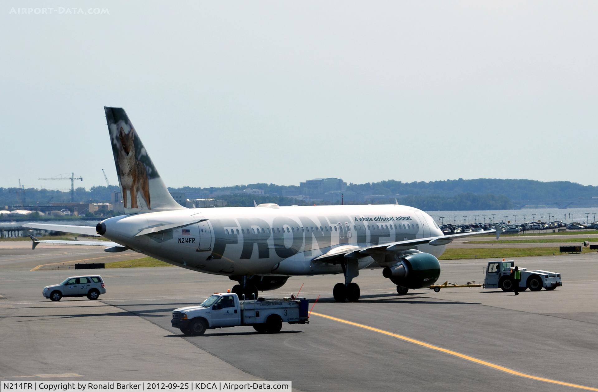 N214FR, Airbus A320-214 C/N 4727, Taxi DCA