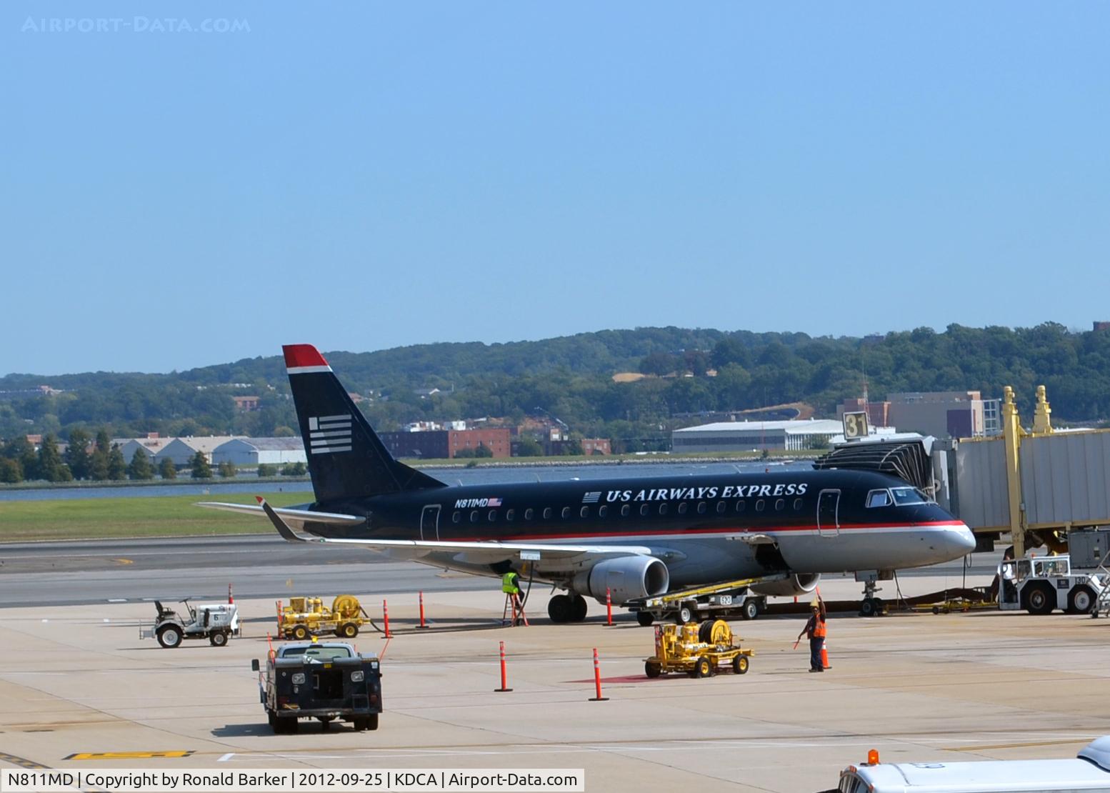 N811MD, 2004 Embraer 170SU (ERJ-170-100SU) C/N 17000028, DCA VA