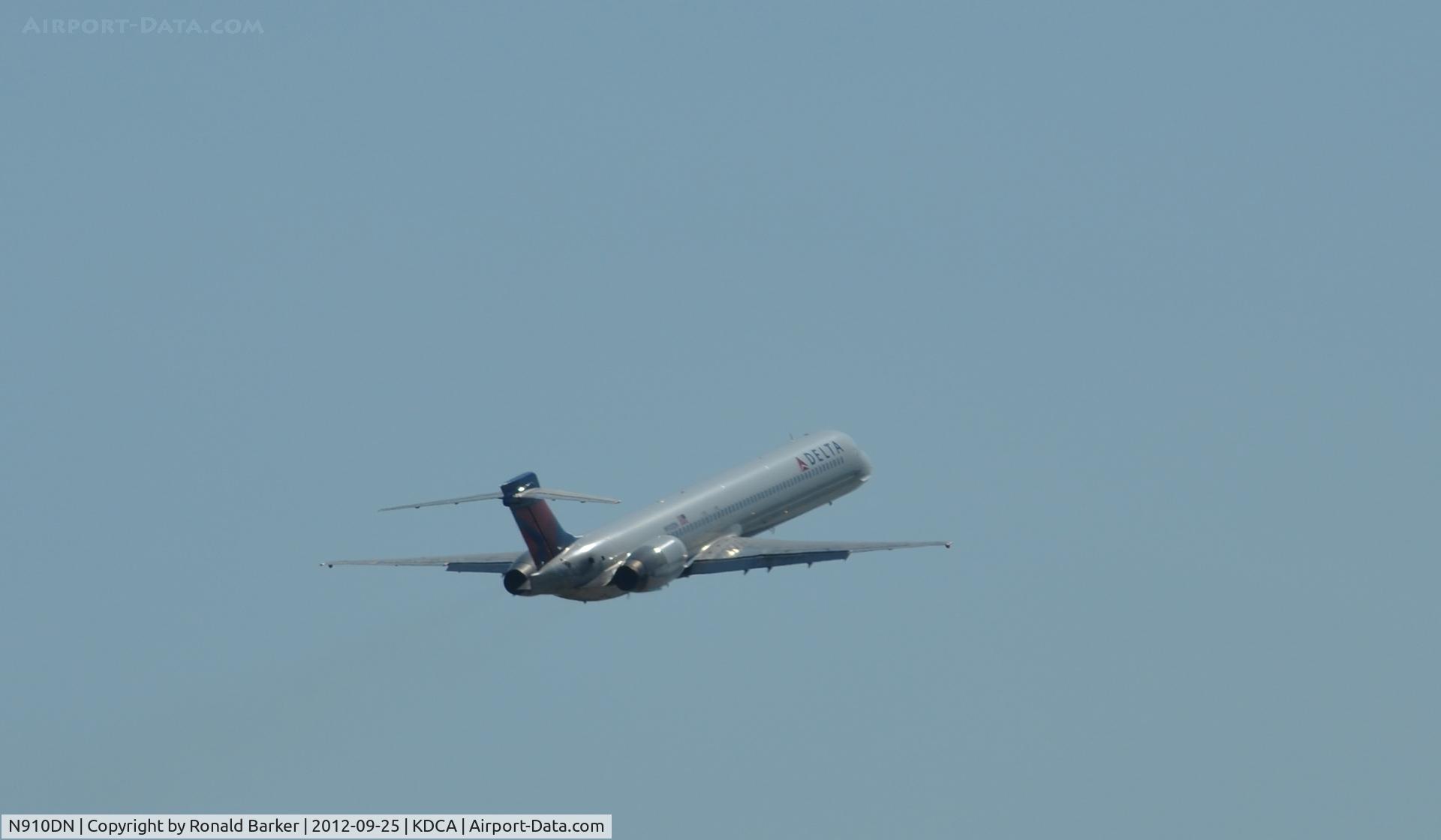 N910DN, 1995 McDonnell Douglas MD-90-30 C/N 53390, Airborne DCA