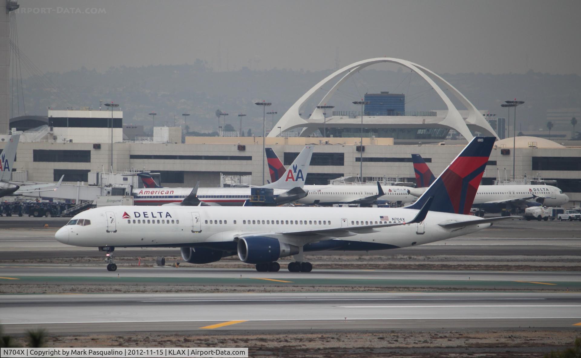 N704X, 1997 Boeing 757-2Q8 C/N 28163, Boeing 757-200