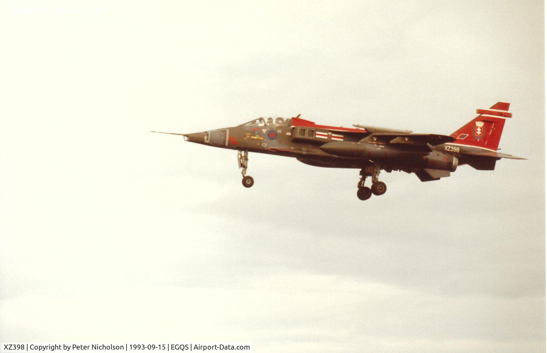XZ398, 1977 Sepecat Jaguar GR.1A C/N S163, Jaguar GR.1A of 41 Squadron at RAF Coltishall on final approach to Runway 23 at RAF Lossiemouth in September 1993.