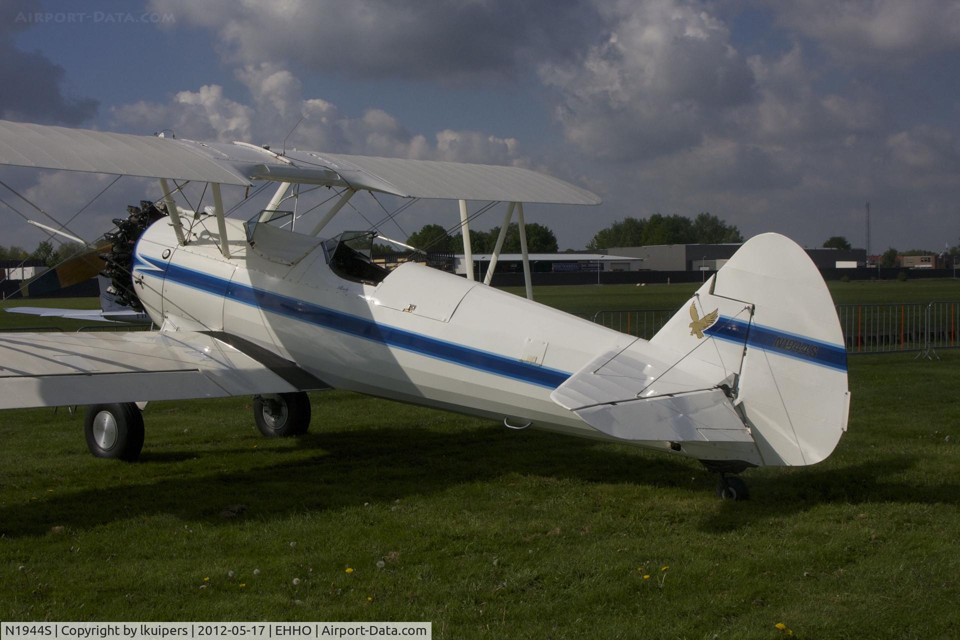 N1944S, 1944 Boeing E75 C/N 75-5864, At Wings and Wheels 2012