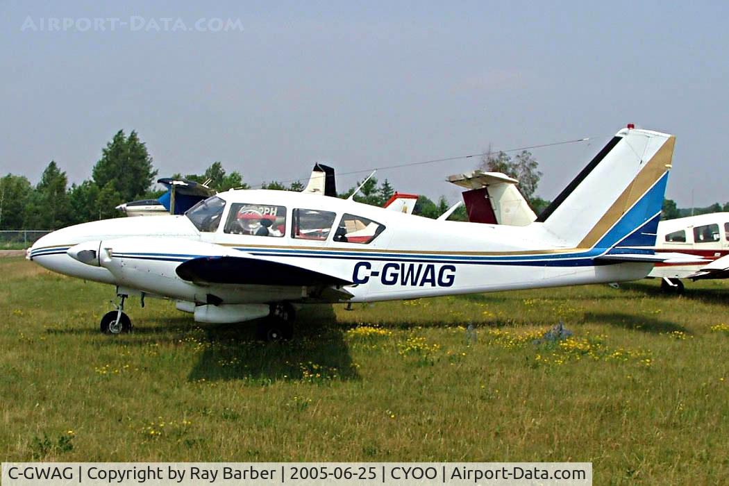 C-GWAG, 1965 Piper PA-23-250 C/N 27-2699, Piper PA-23-250 Aztec C [27-2699] Oshawa~C 25/06/2005