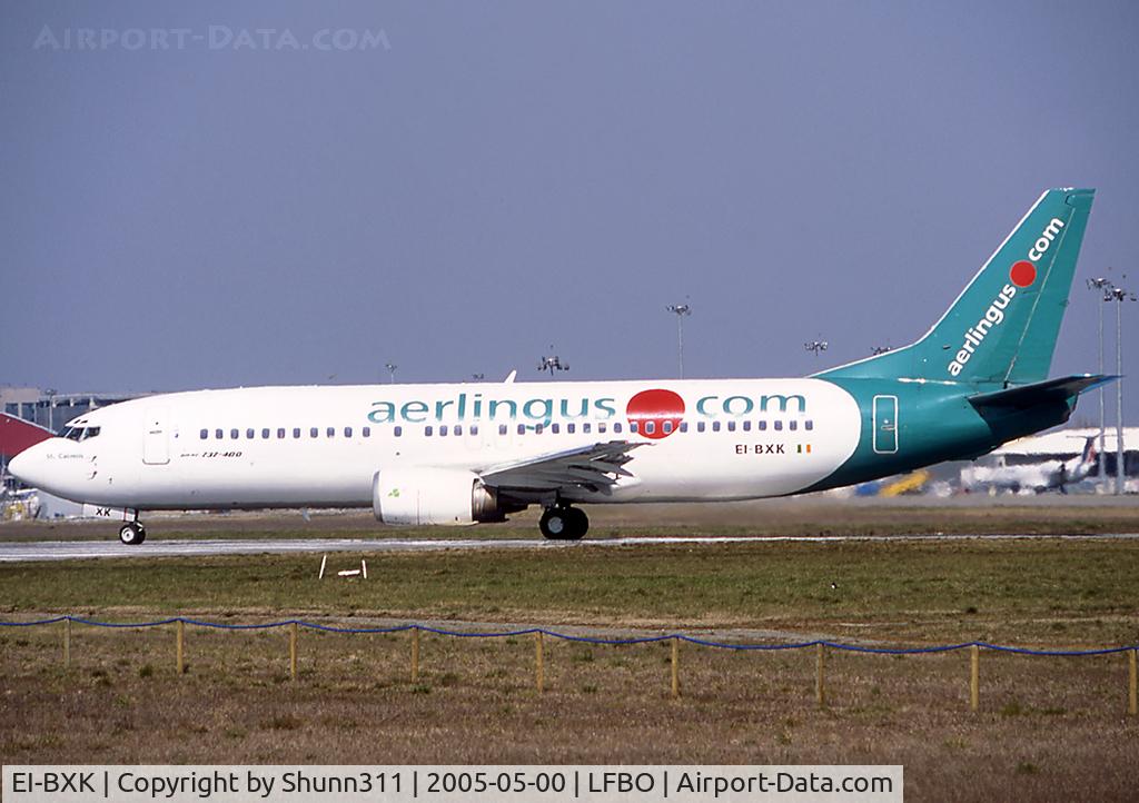 EI-BXK, 1992 Boeing 737-448 C/N 25736, Lining up rwy 32R for departure in special green c/s
