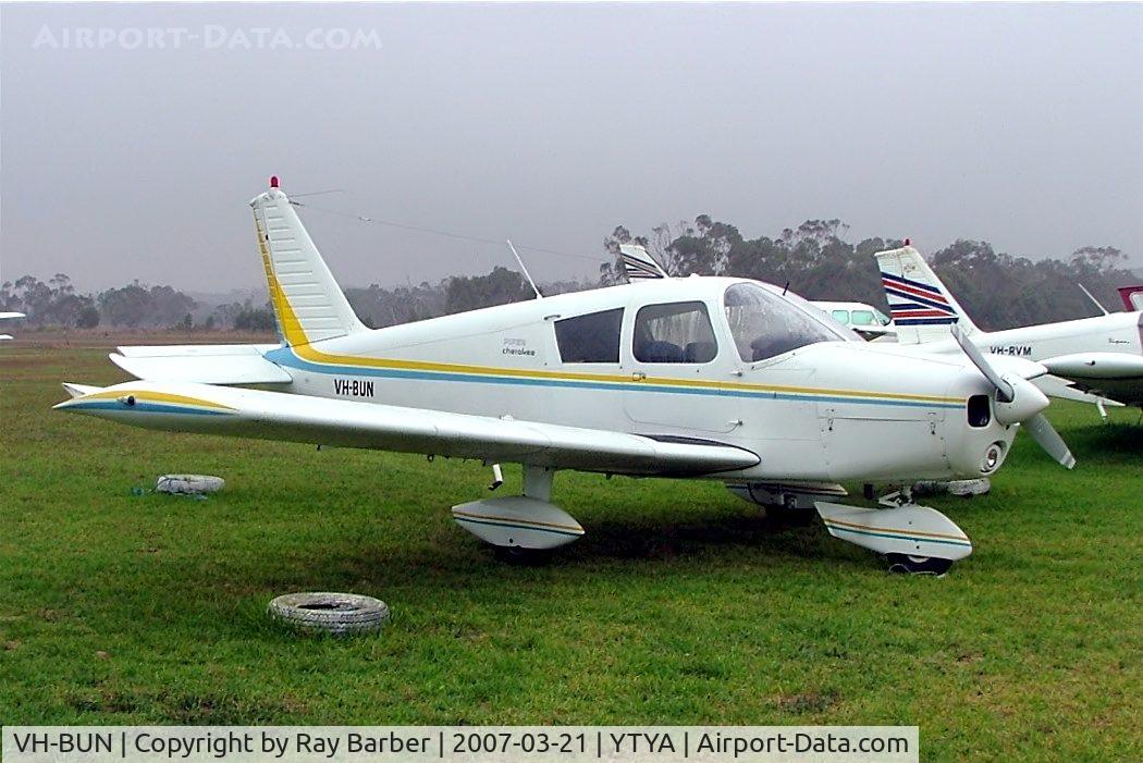 VH-BUN, 1967 Piper PA-28-140 C/N 28-23228, Piper PA-28-140 Cherokee [28-23228] Tyabb~VH 21/03/2007