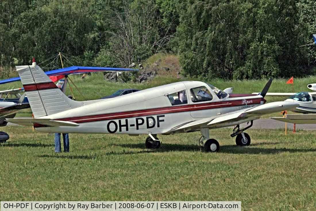 OH-PDF, Piper PA-28-140 Cherokee C/N 28-7325150, Piper PA-28-140 Cherokee F [28-7325150] Barkarby~SE 07/06/2008