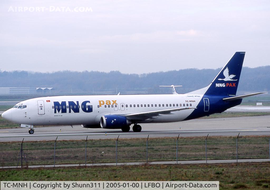 TC-MNH, 1990 Boeing 737-448 C/N 24773, Taxiing to the Terminal...