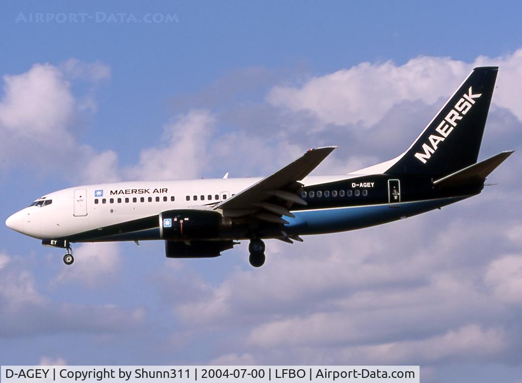 D-AGEY, 1998 Boeing 737-73S C/N 29076, Landing rwy 32R