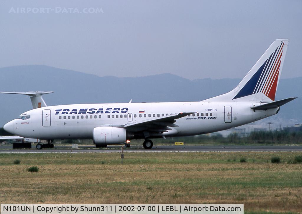 N101UN, 1998 Boeing 737-7K9 C/N 28089, Ready for departure rwy 20