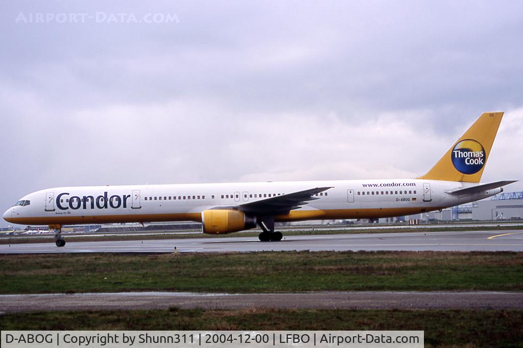 D-ABOG, 1999 Boeing 757-330 C/N 29014, Taxiing to the Terminal...