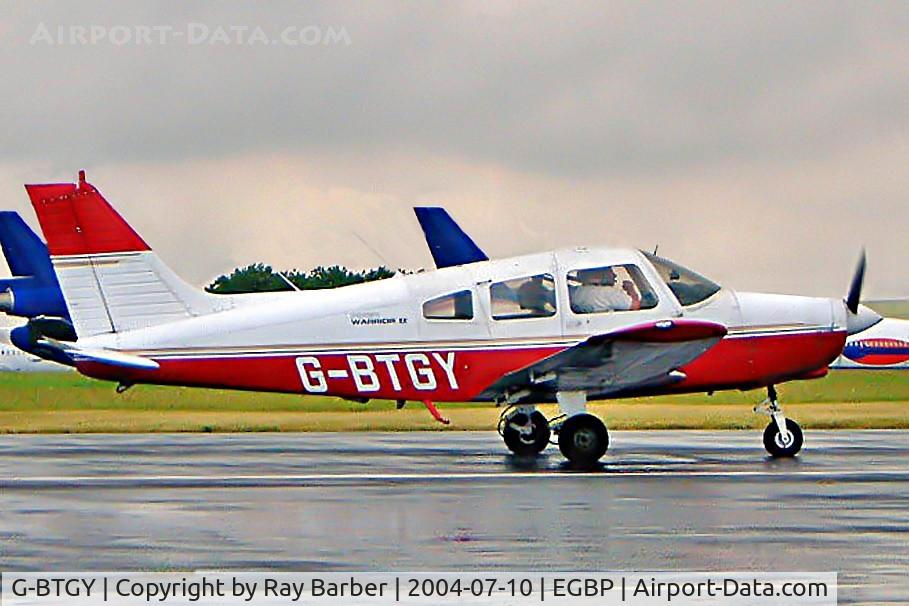 G-BTGY, 1982 Piper PA-28-161 Cherokee Warrior II C/N 28-8216199, Piper PA-28 161 Warrior II [28-8216199] Kemble~G 10/07/2004