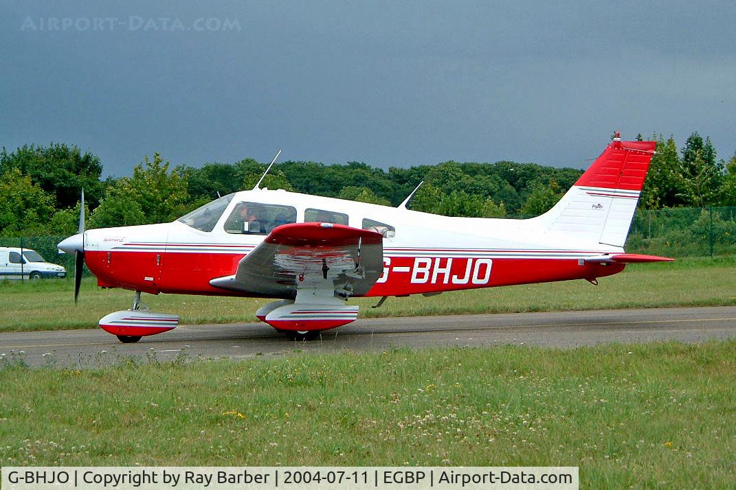 G-BHJO, 1977 Piper PA-28-161 Cherokee Warrior II C/N 28-7816213, Piper PA-28-161 Warrior II [28-7816213] Kemble~G 11/07/2004. Seen taxiing out for departure.