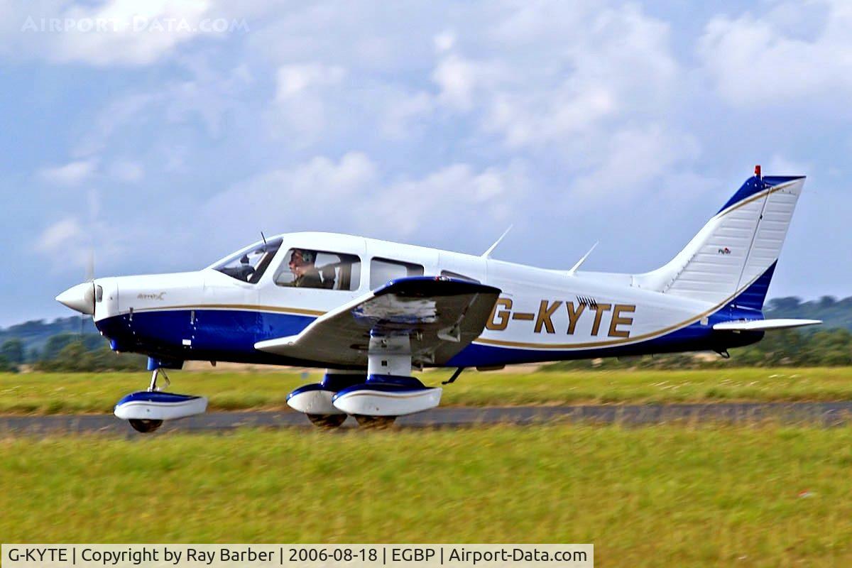 G-KYTE, 1982 Piper PA-28-161 Cherokee Warrior II C/N 28-8216043, Piper PA-28-161 Warrior II [28-8216043] Kemble~G 18/08/2006