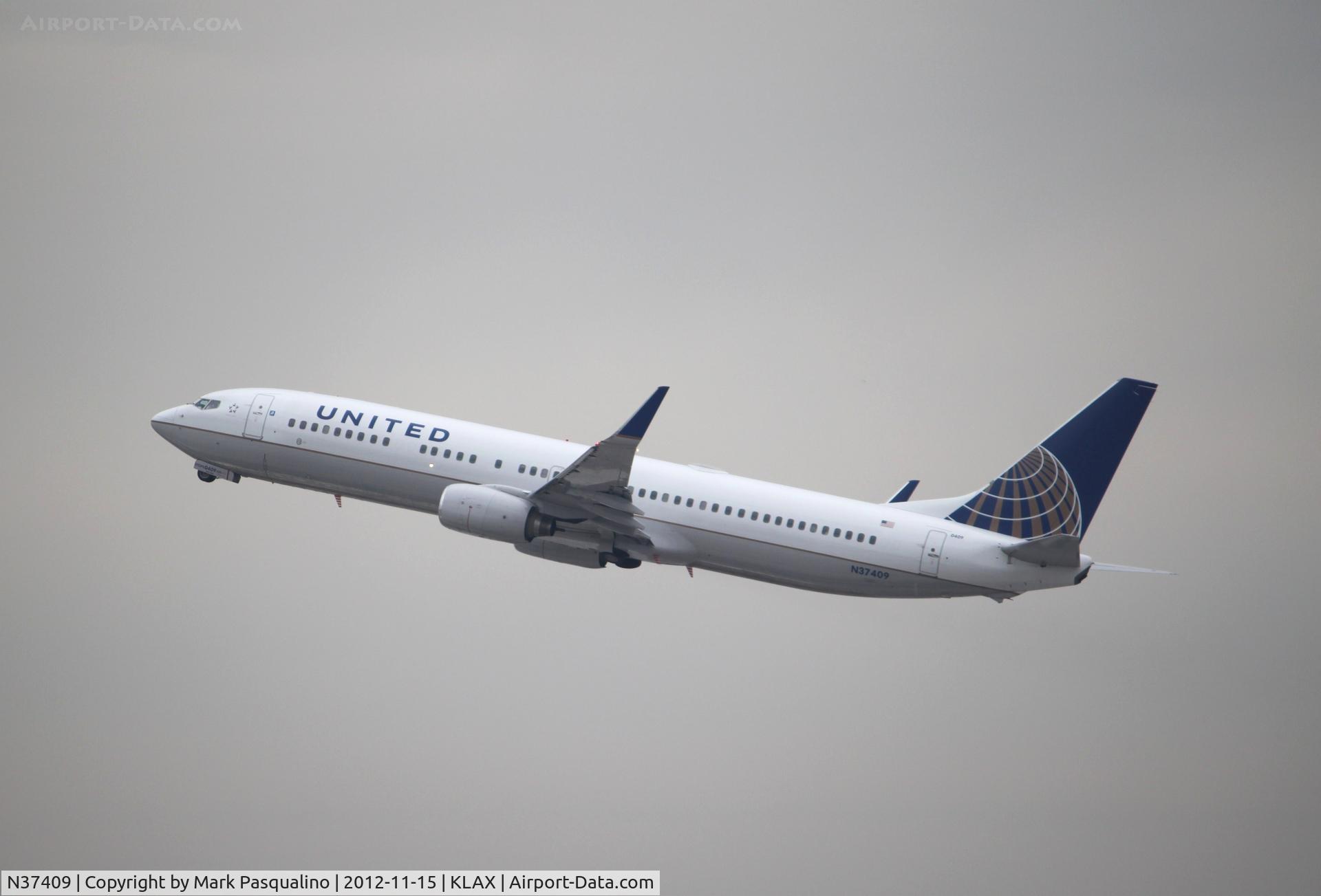 N37409, 2001 Boeing 737-924 C/N 30126, Boeing 737-900