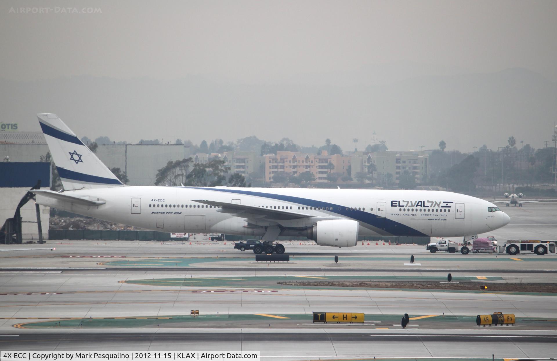 4X-ECC, 2001 Boeing 777-258/ER C/N 30833, Boeing 777-200ER
