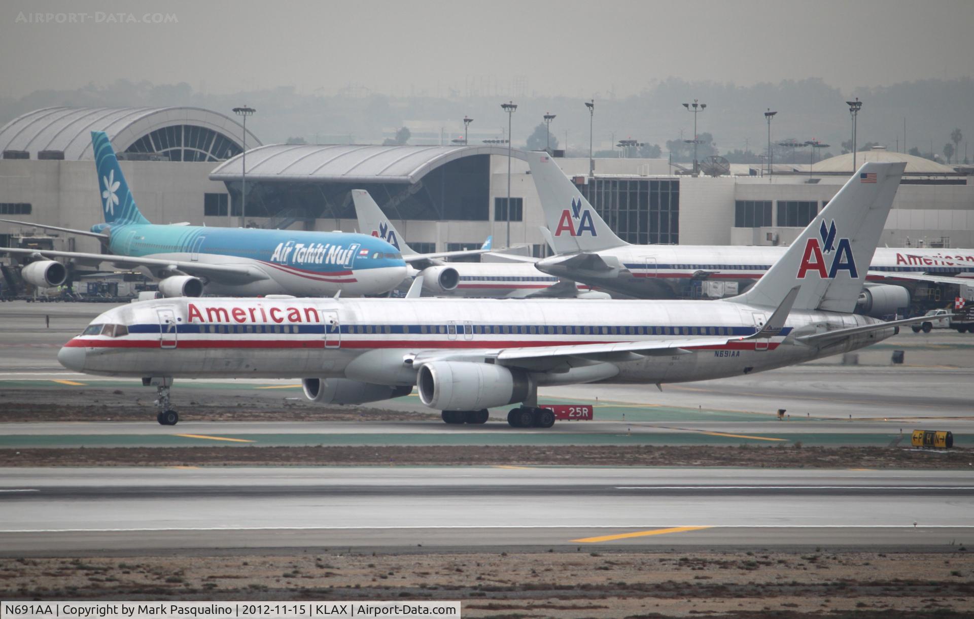 N691AA, 1993 Boeing 757-223 C/N 25697, Boeing 757-200