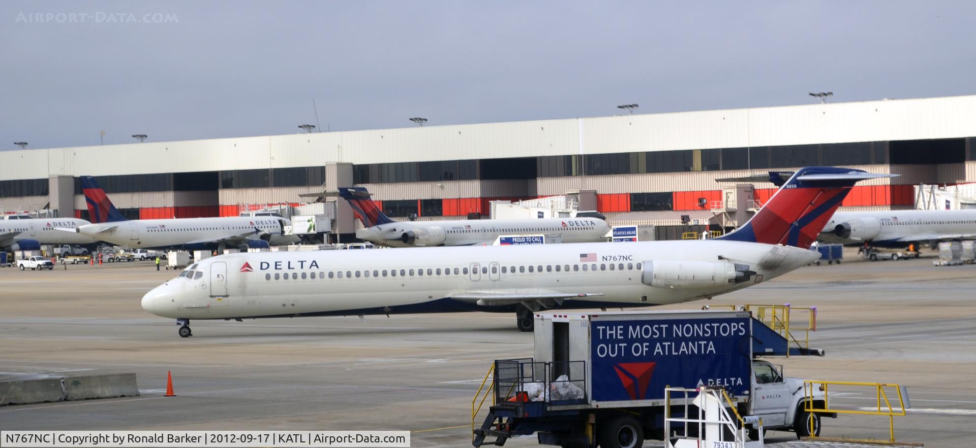 N767NC, 1977 McDonnell Douglas DC-9-51 C/N 47724, Taxi ATL