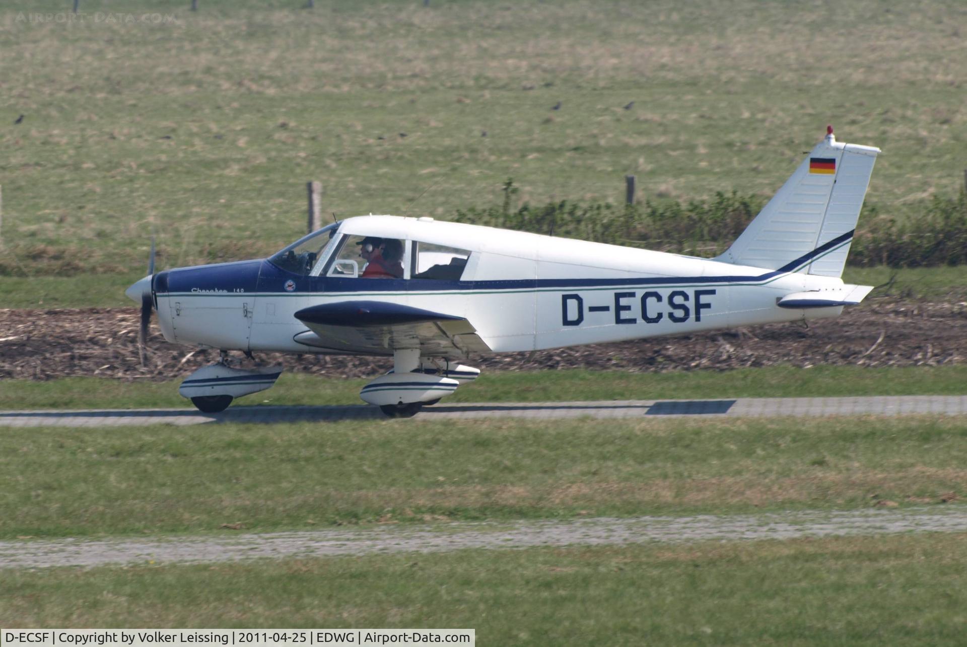 D-ECSF, 1968 Piper PA-28-140 C/N 28-21121, Taxi to parking at EDWG (Wangerooge)