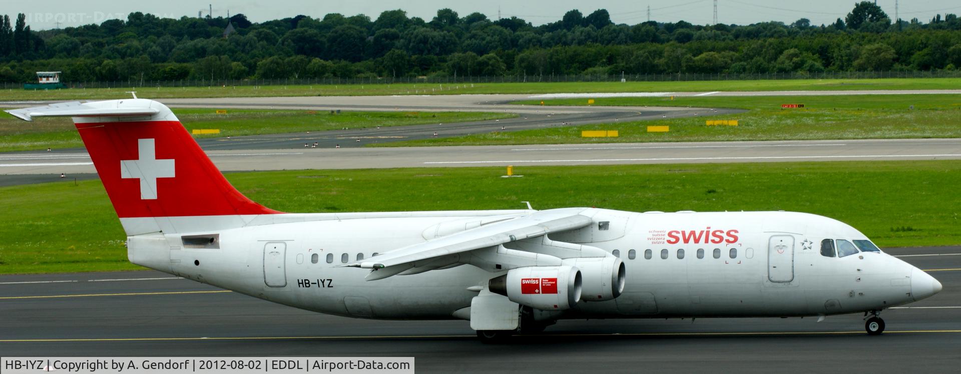 HB-IYZ, 1998 British Aerospace Avro 146-RJ100 C/N 0338, Swiss, seen here on the taxiway for departure at Düsseldorf Int´l (EDDL)