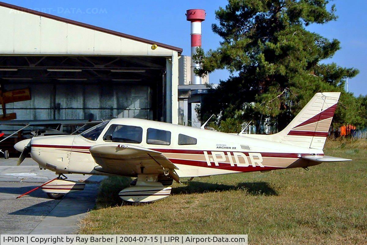I-PIDR, Piper PA-28-181 Archer II C/N 28-8490083, Piper PA-28-181 Archer II [28-8490083] Rimini-Miramare~I 15/07/2004