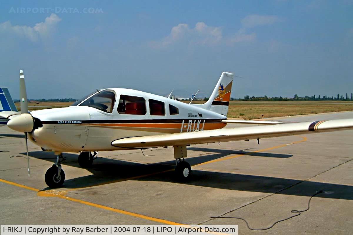 I-RIKJ, Piper PA-28-181 Archer II C/N 288490068, Piper PA-28-181 Archer II [28-8490068] Brescia-Montichiari~I 18/07/2004