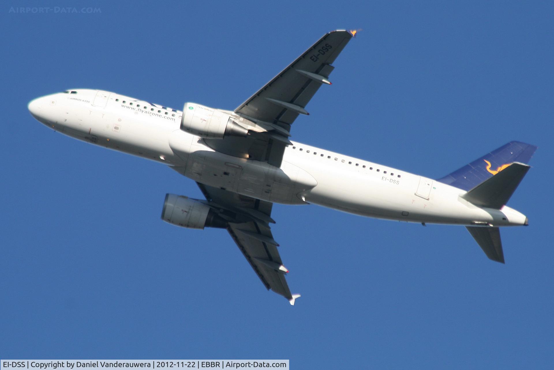 EI-DSS, 2008 Airbus A320-216 C/N 3515, Flight AP711 is climbing from RWY 25R