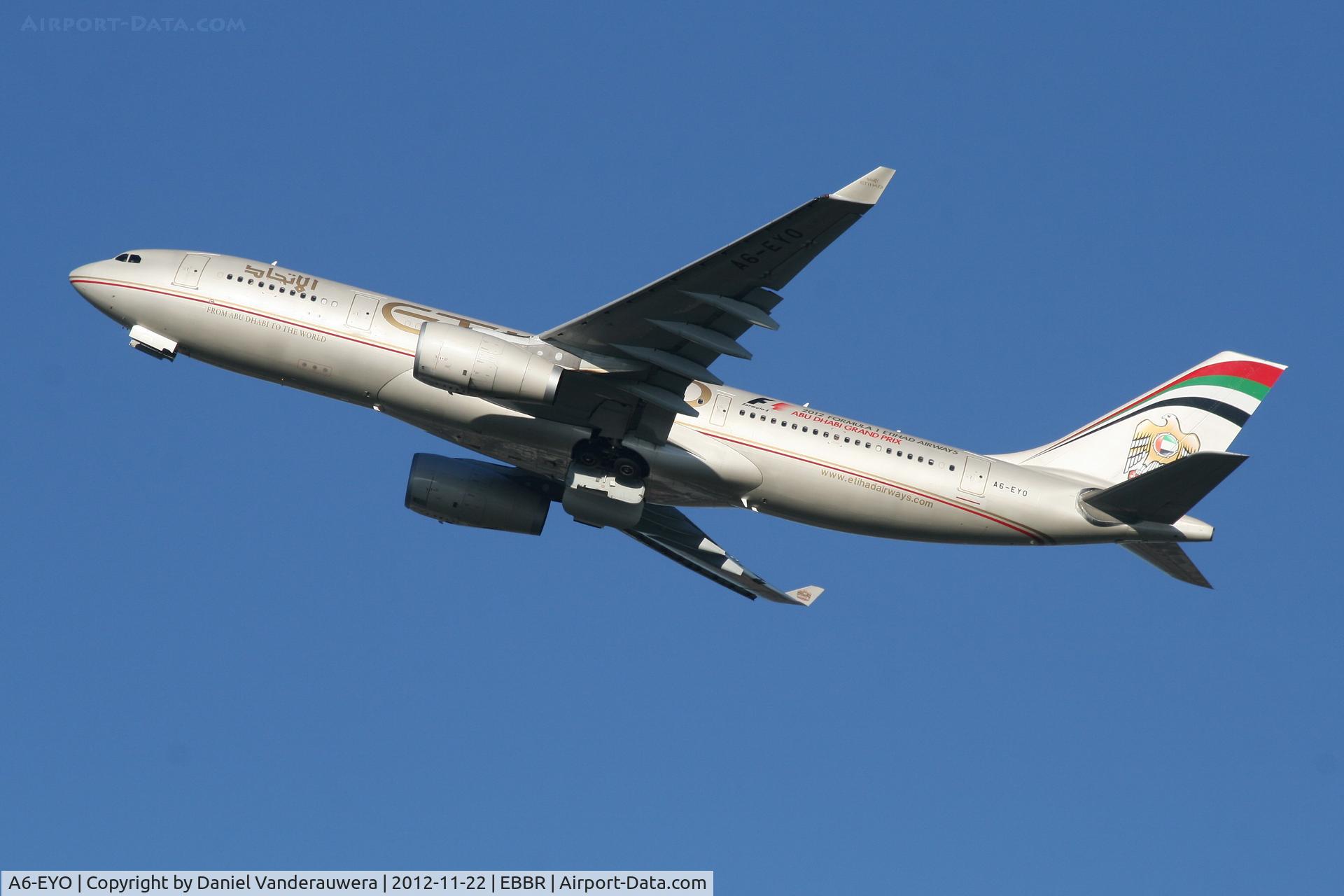 A6-EYO, 2007 Airbus A330-243 C/N 852, Flight EY058 is climbing from RWY 25R