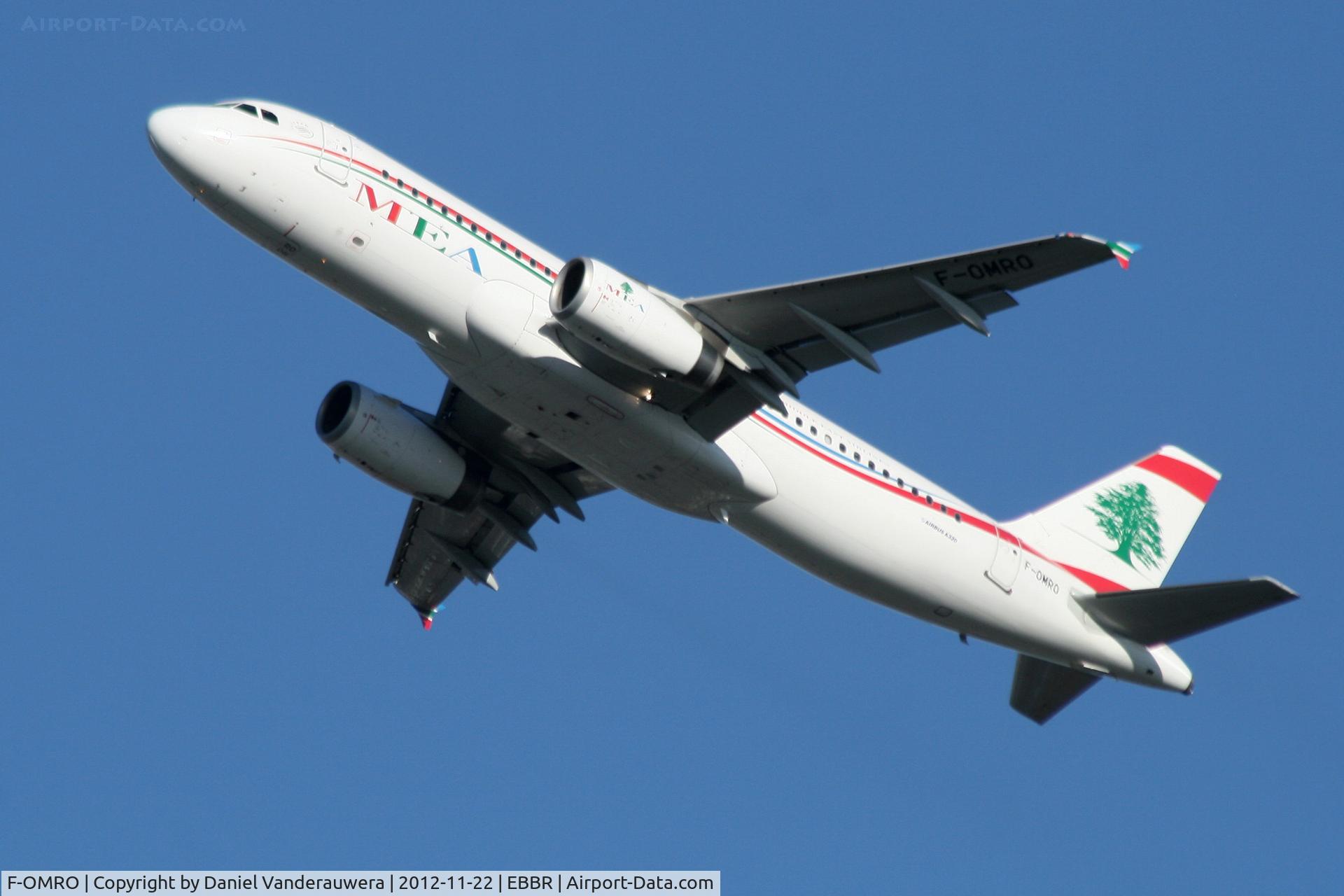 F-OMRO, 2010 Airbus A320-232 C/N 4296, Flight MEA216 is climbing from RWY 25R