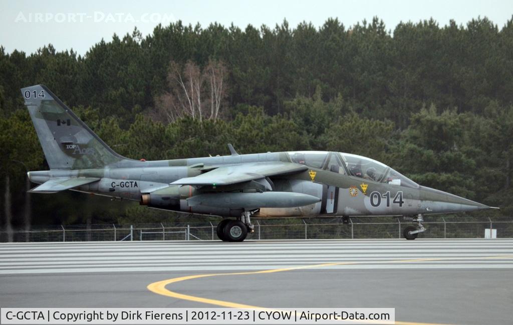 C-GCTA, 1979 Dassault-Dornier Alpha Jet A C/N 0014, Moments from takeoff.