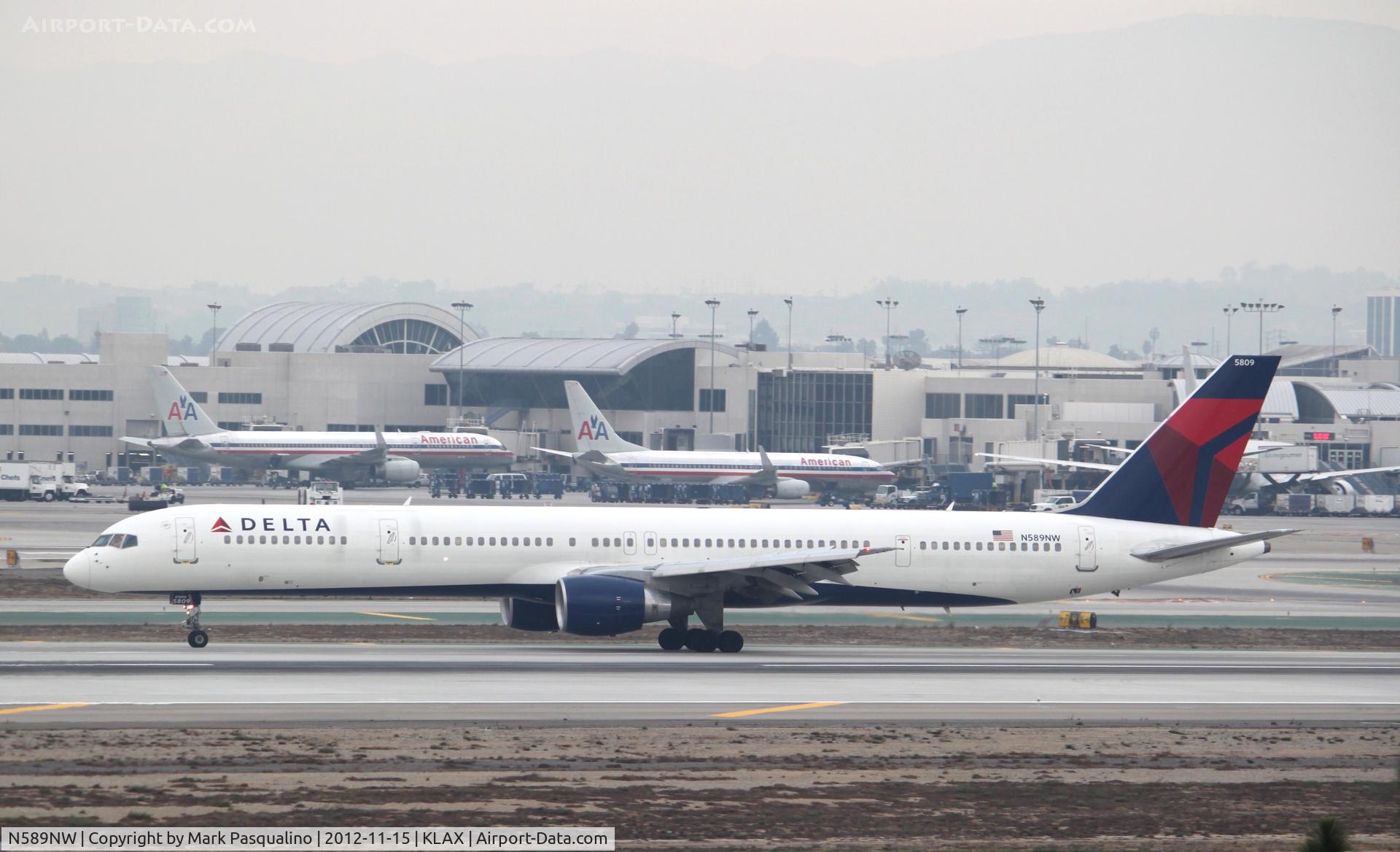 N589NW, 2003 Boeing 757-351 C/N 32989, Boeing 757-300