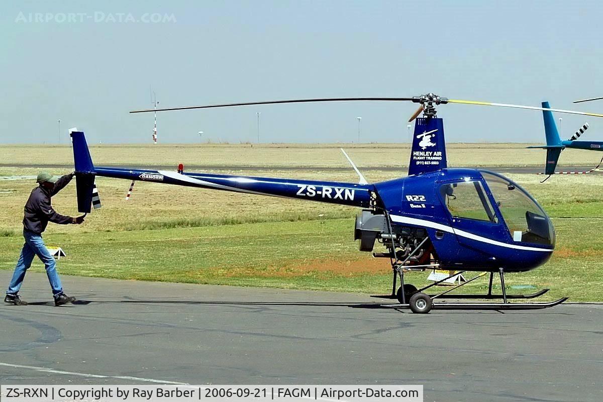 ZS-RXN, 2005 Robinson R22 Beta BII C/N 3822, Robinson R-22 Beta II [3822] Rand~ZS 21/09/2006. Since reported wrecked.