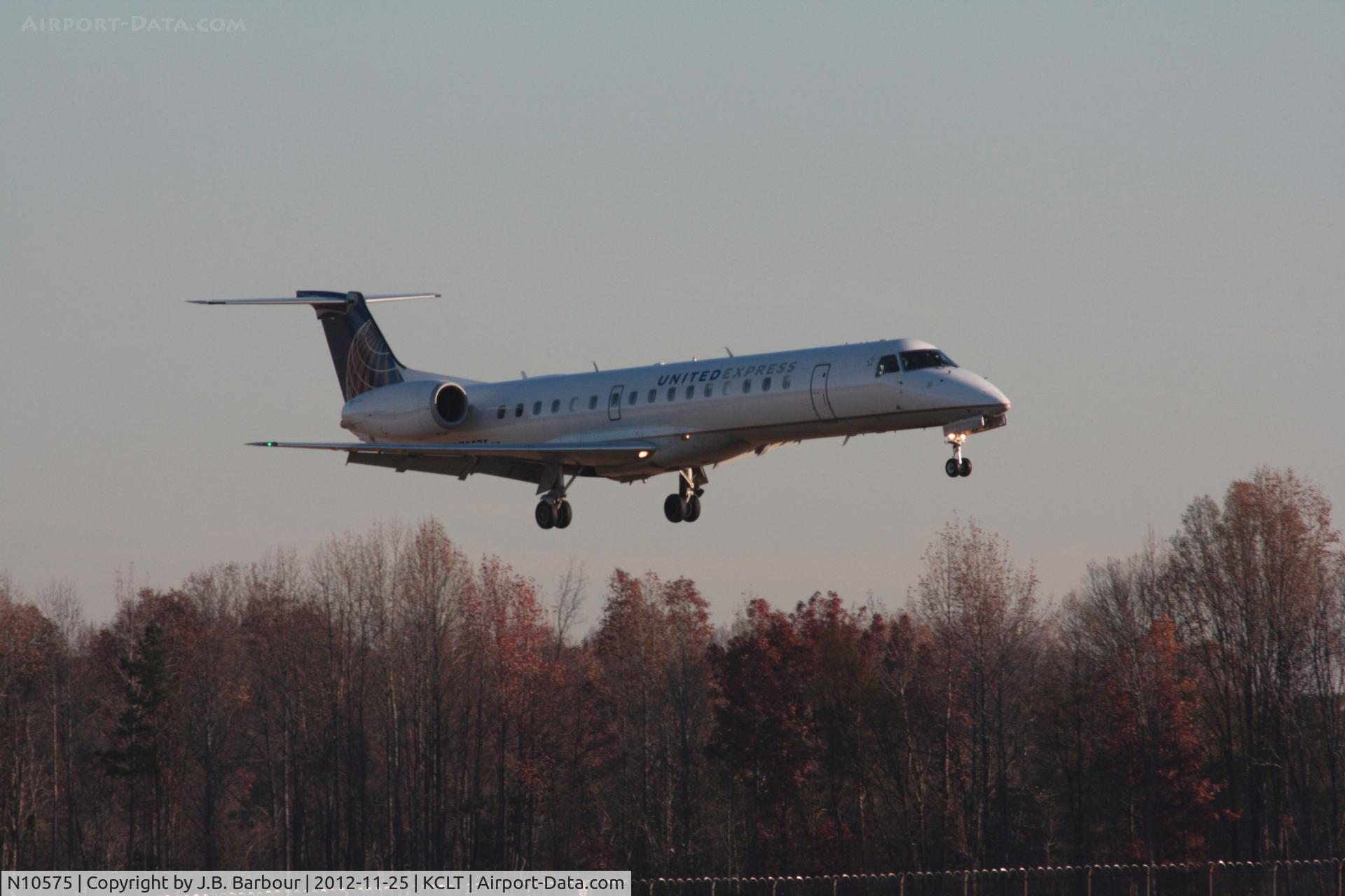N10575, 2002 Embraer ERJ-145LR (EMB-145LR) C/N 145640, UNITED EXPRESS