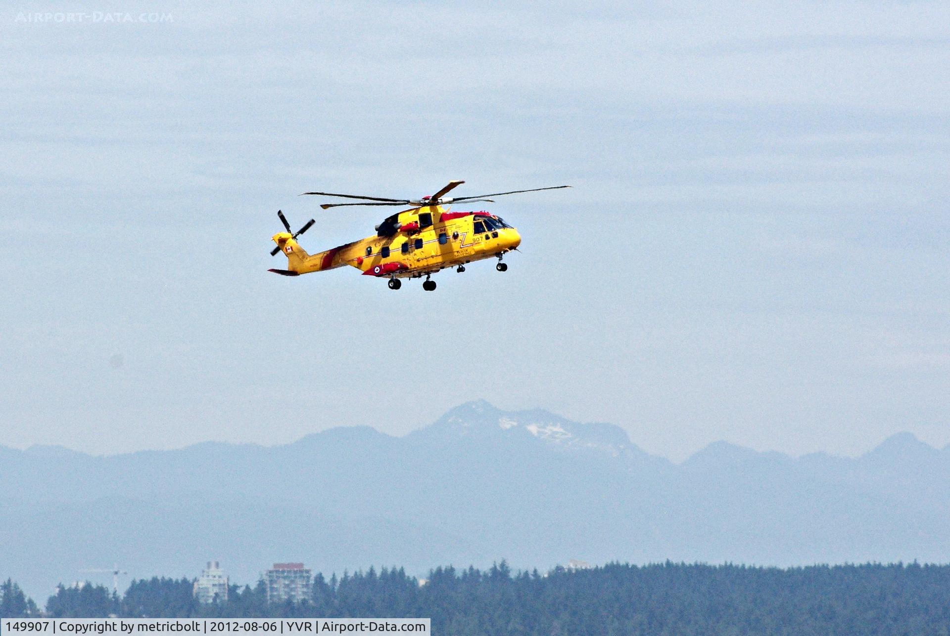 149907, AgustaWestland CH-149 Cormorant C/N 50090/511007/CSH07, Landing at YVR