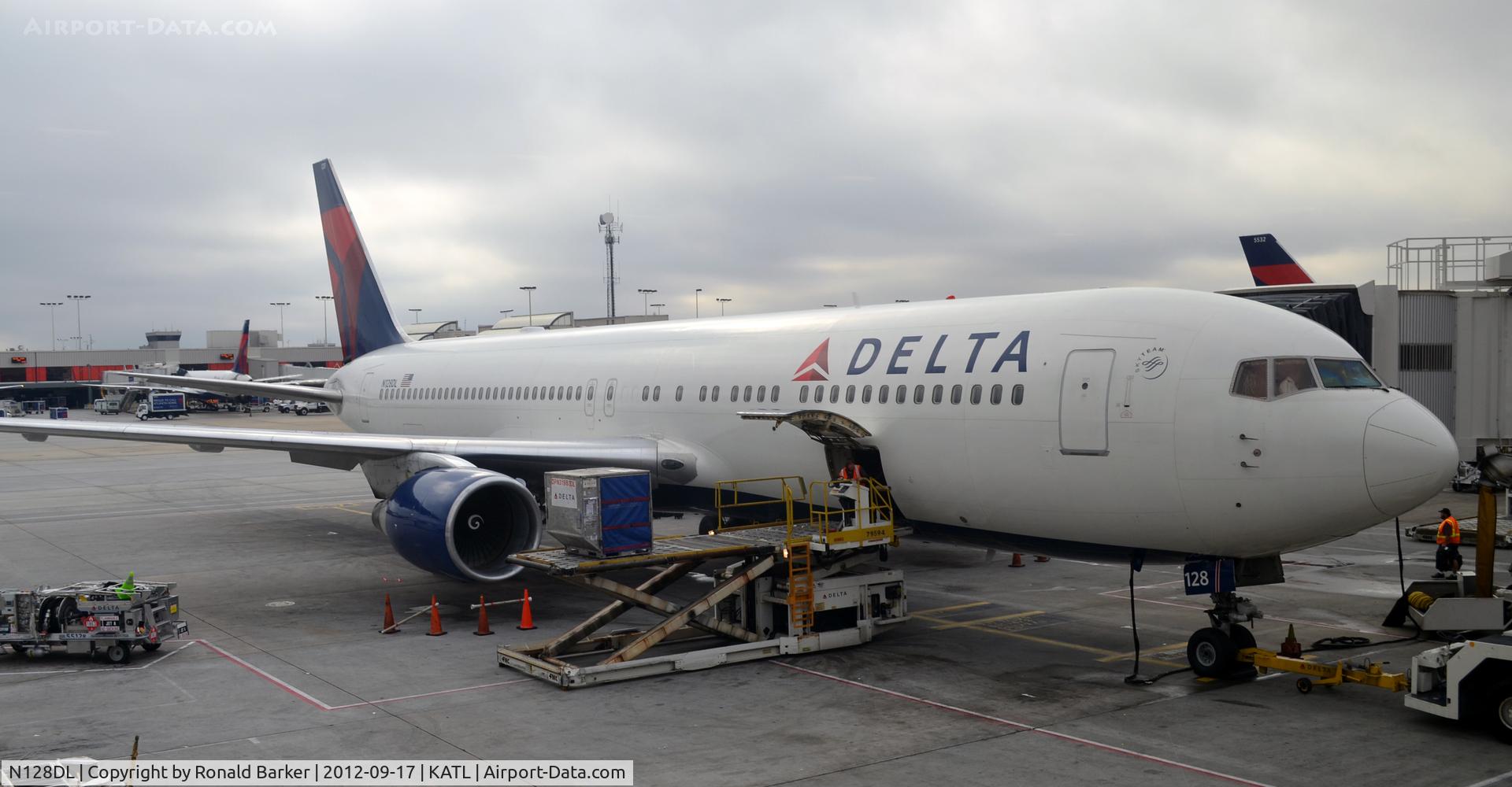 N128DL, 1988 Boeing 767-332 C/N 24078, Atlanta