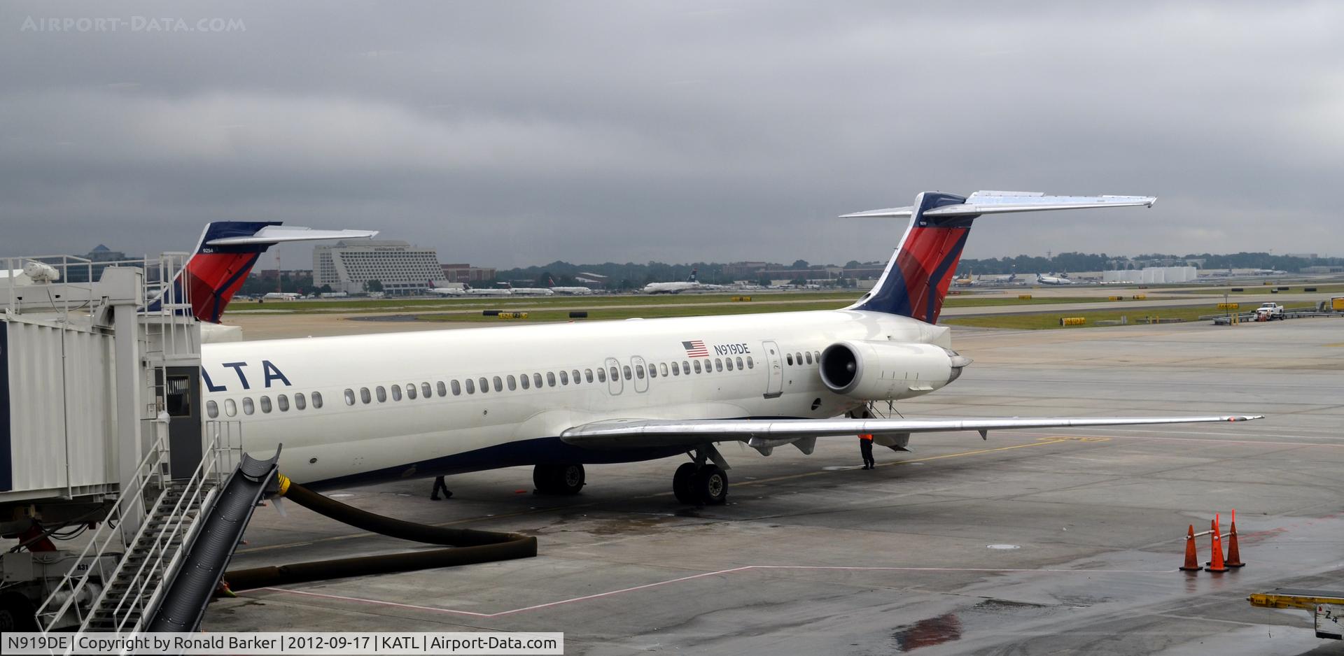 N919DE, 1993 McDonnell Douglas MD-88 C/N 53422, Atlanta