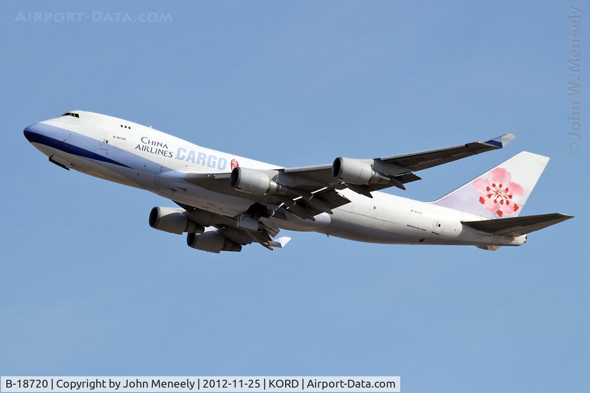B-18720, 2005 Boeing 747-409F/SCD C/N 33733, Just airborne from 32L at ORD