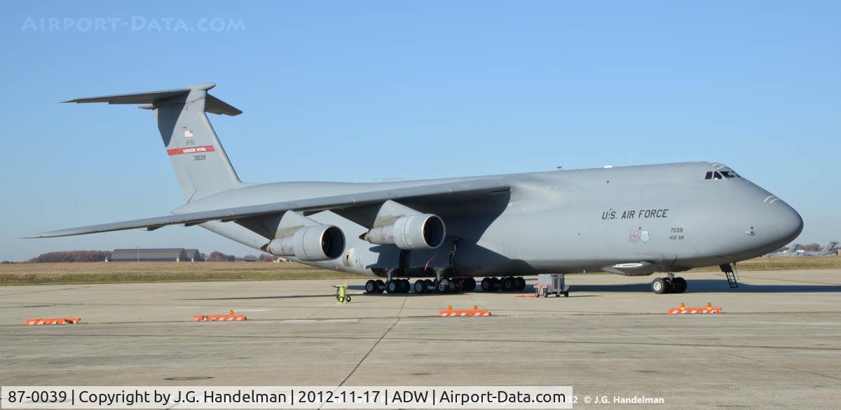87-0039, 1987 Lockheed C-5B Galaxy C/N 500-0125, at NAF Washington