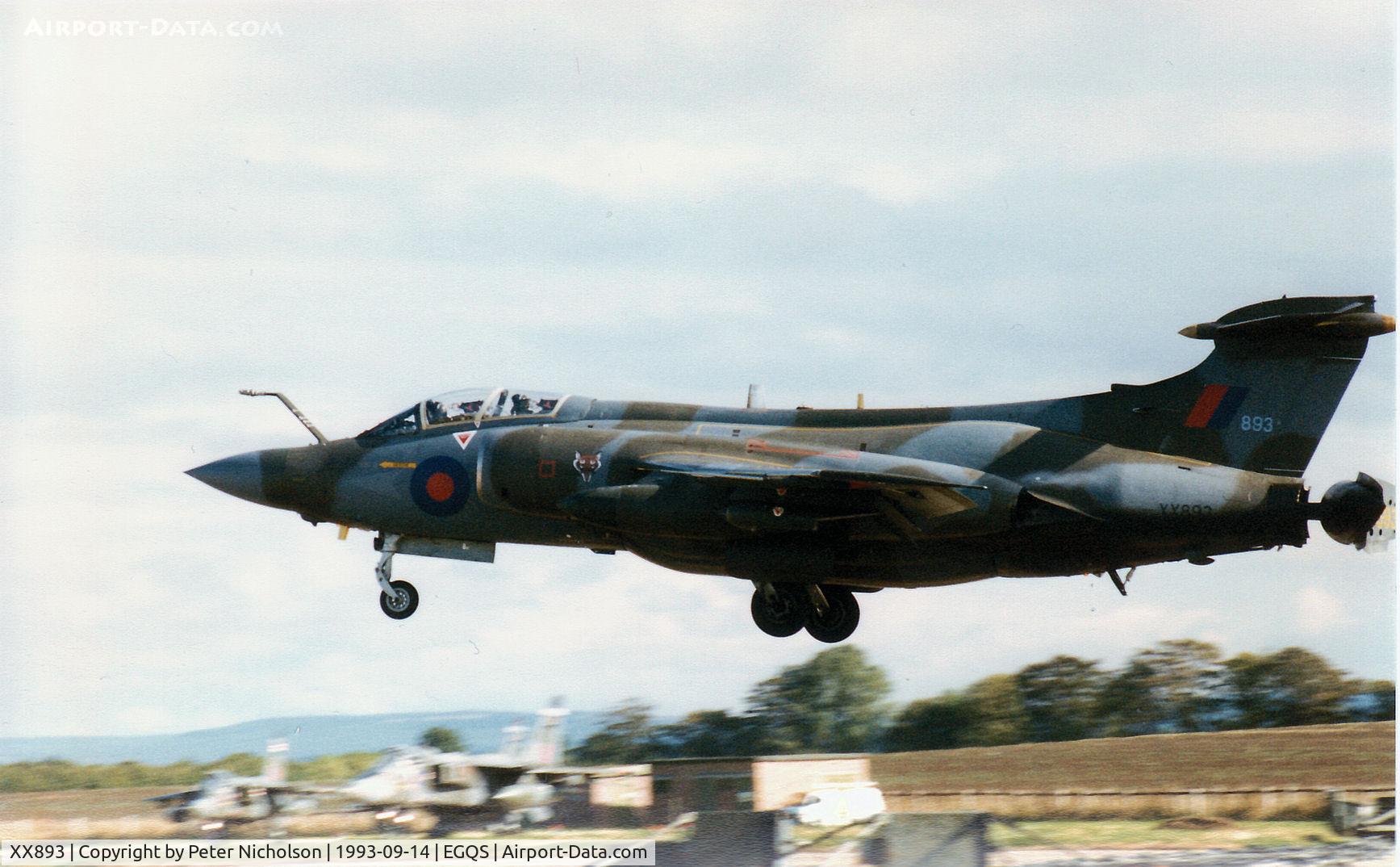 XX893, 1975 Hawker Siddeley Buccaneer S.2B C/N B3-02-74, Buccaneer S.2B of 12 Squadron crossing the threshold of Runway 05 at RAF Lossiemouth in September 1993.
