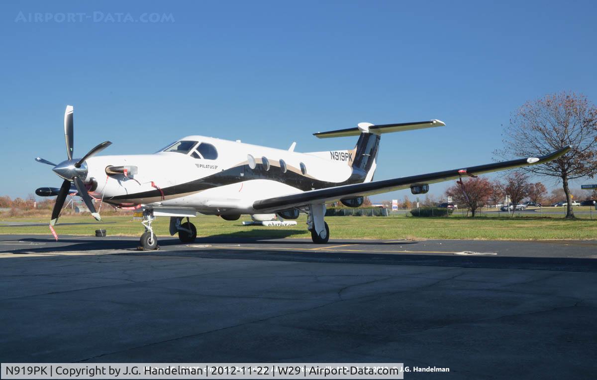 N919PK, 2008 Pilatus PC-12/47E C/N 1095, at Bay Bridge Airport MD