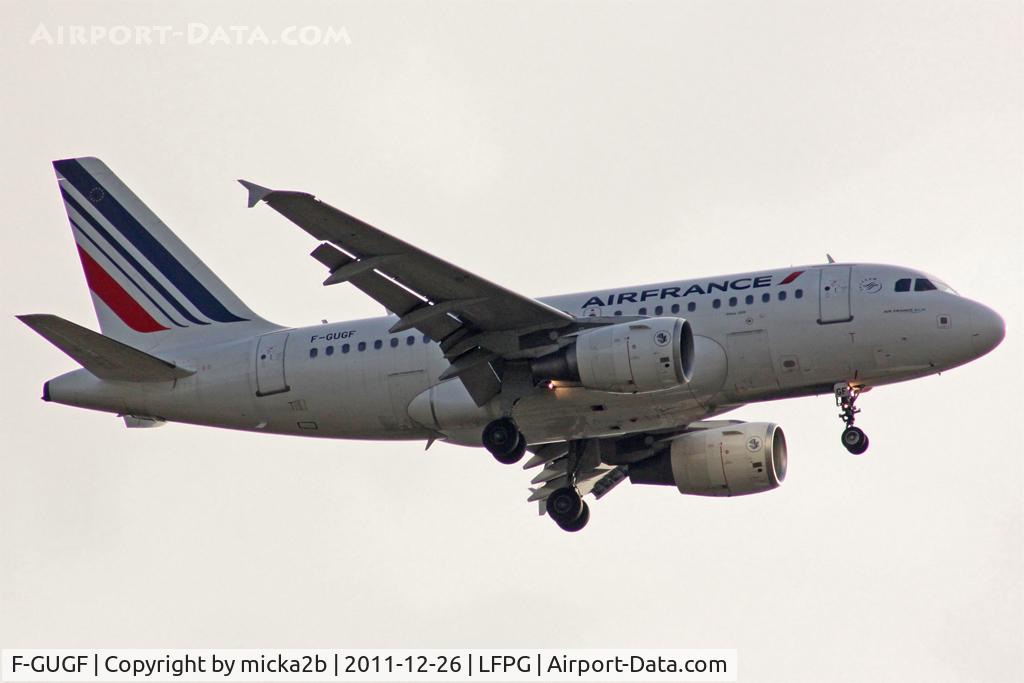 F-GUGF, 2004 Airbus A318-111 C/N 2109, Landing. Scrapped in January 2022.