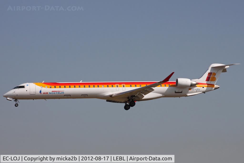 EC-LOJ, 2011 Bombardier CRJ-1000ER NG (CL-600-2E25) C/N 19018, Landing