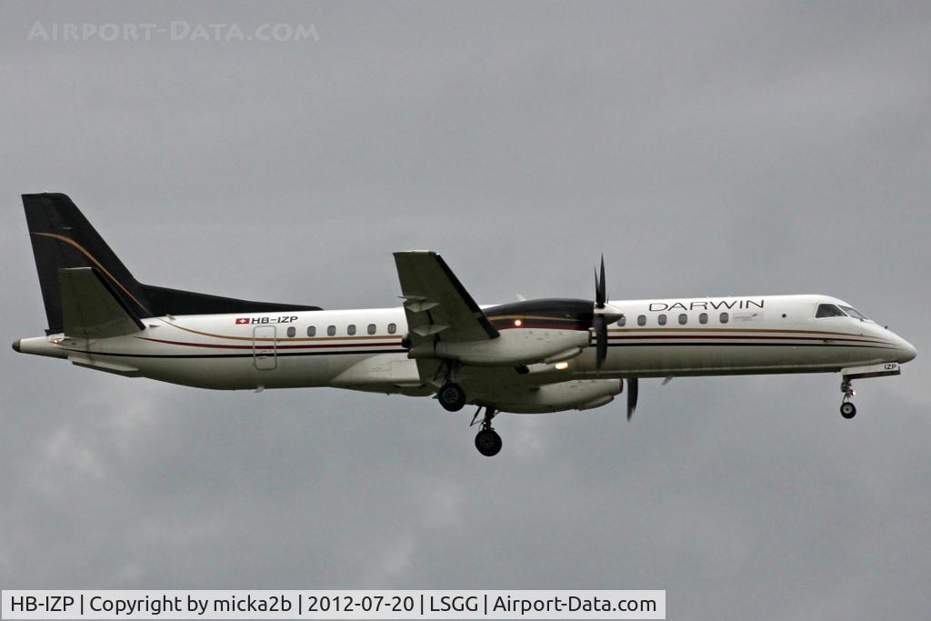 HB-IZP, 1996 Saab 2000 C/N 2000-031, Landing