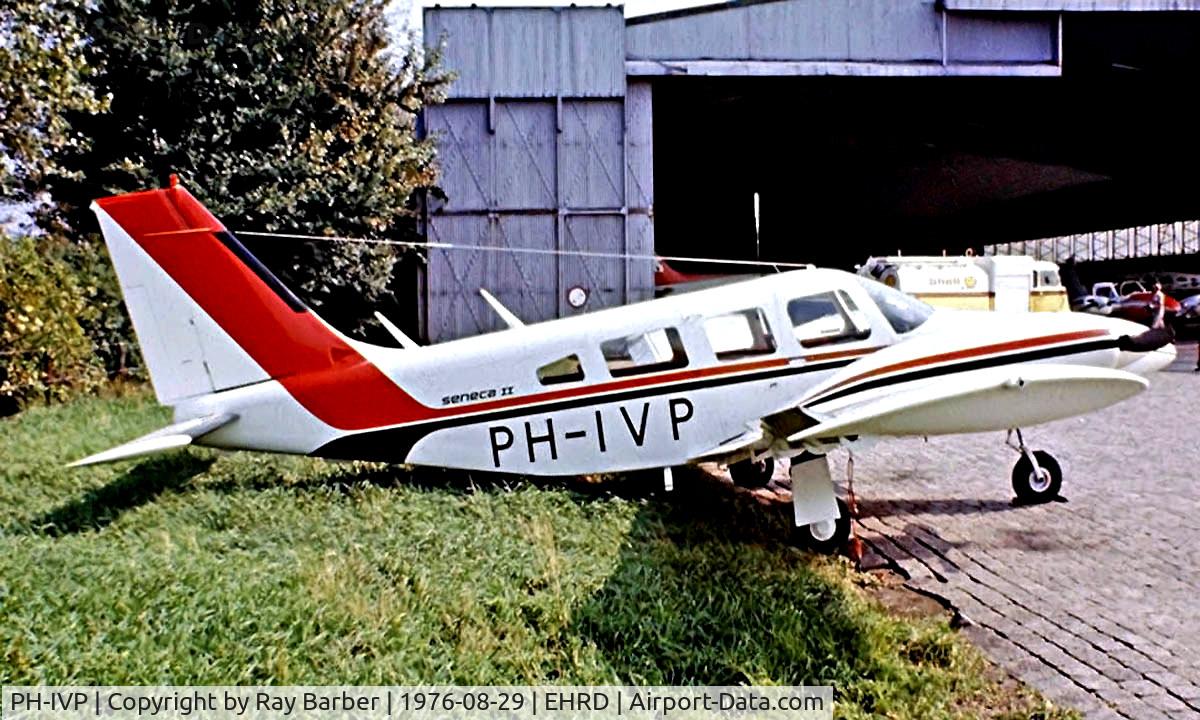 PH-IVP, Piper PA-34-200T C/N 34-7670281, Piper PA-34 200T Seneca II [34-7670281] Rotterdam~PH 29/08/1976. Image taken from a slide.