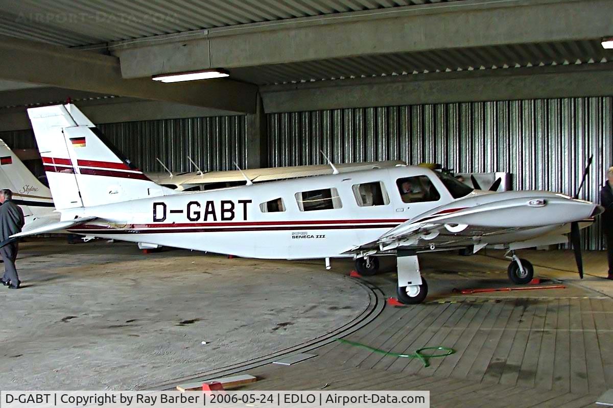 D-GABT, Piper PA-34-220T Seneca III C/N 34-8333098, Piper PA-34-220T Seneca III [34-8333098] Oerlinghausen~D 24/05/2006