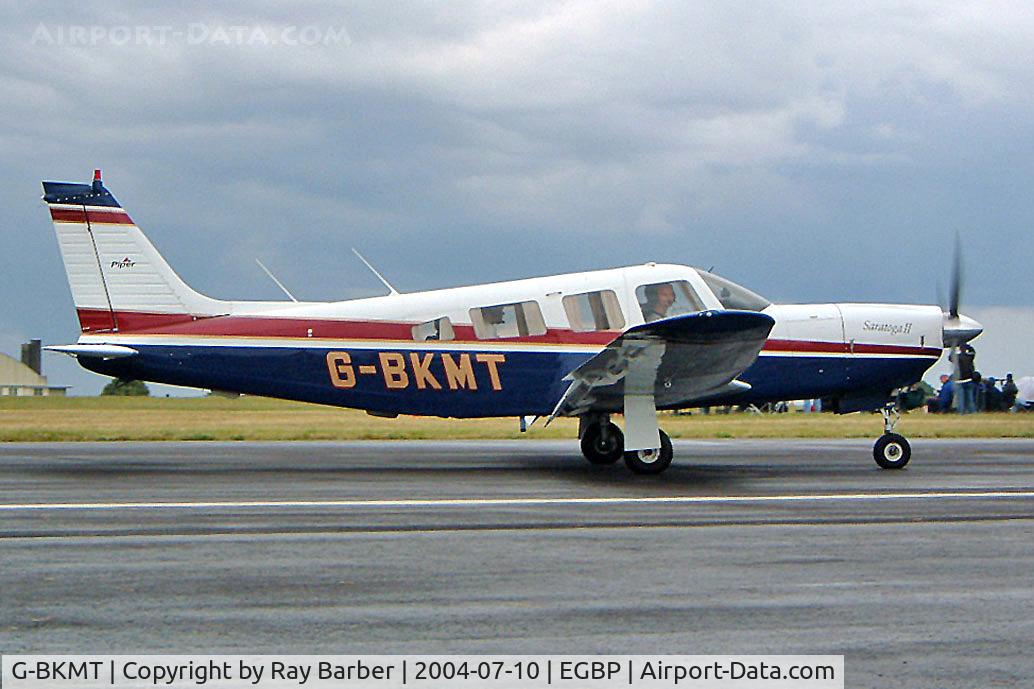 G-BKMT, 1981 Piper PA-32R-301 Saratoga SP C/N 32R-8213013, Piper PA-32R-301 Saratoga SP [32R-8213013] Kemble~G 10/07/2004