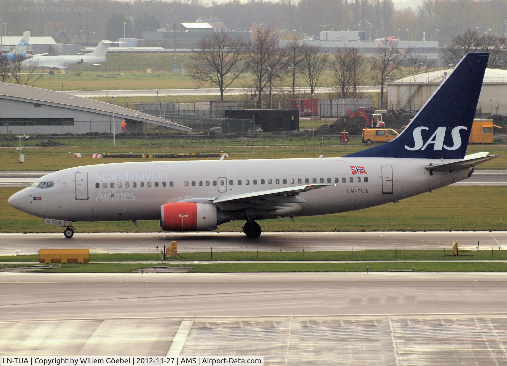 LN-TUA, 1998 Boeing 737-705 C/N 28211, Taxi to runway 24 of Schiphol Airport