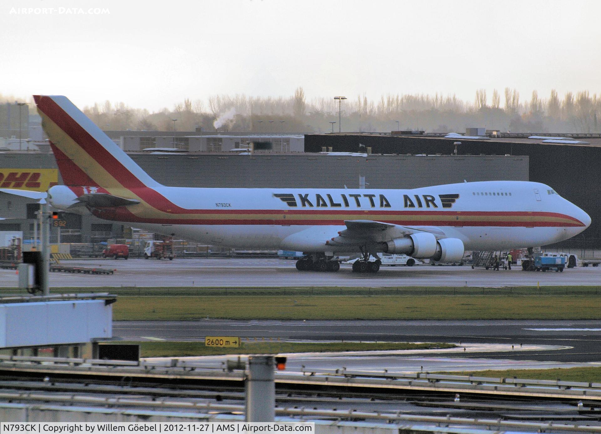N793CK, 1987 Boeing 747-222B C/N 23736, Parking on the Cargo gate for loading
