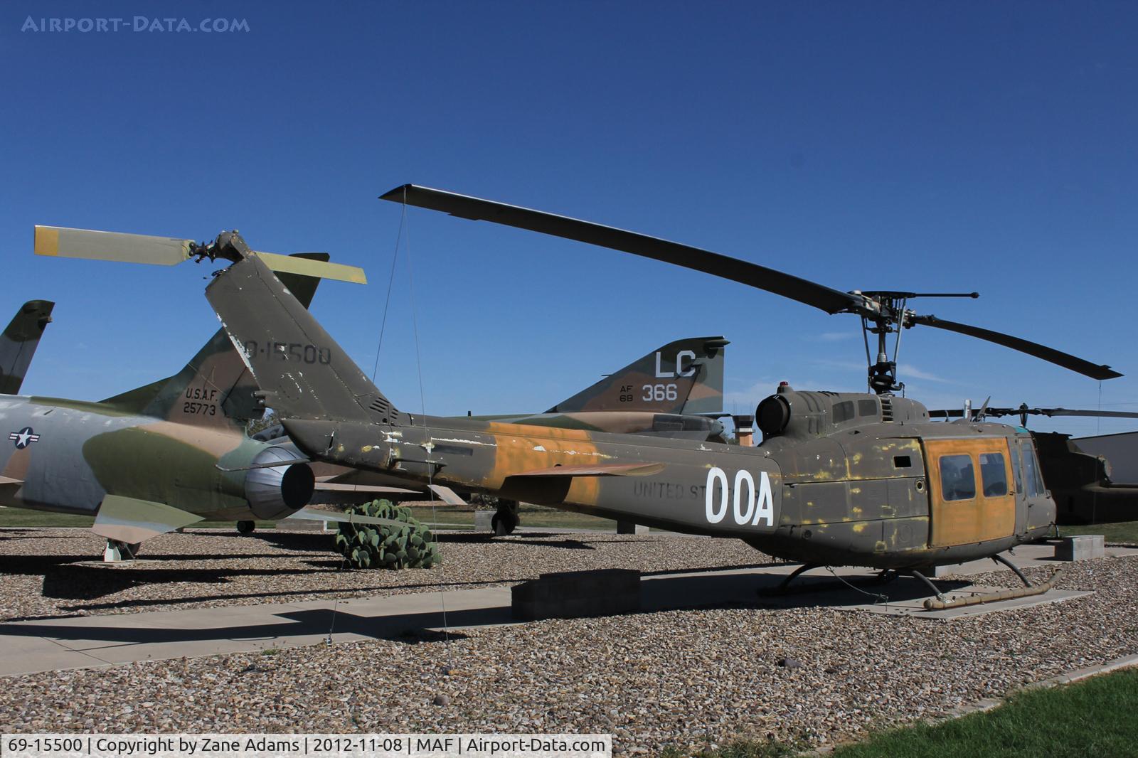 69-15500, 1969 Bell UH-1H Iroquois C/N 11788, At the Commemorative Air Force hangar - Mildand, TX