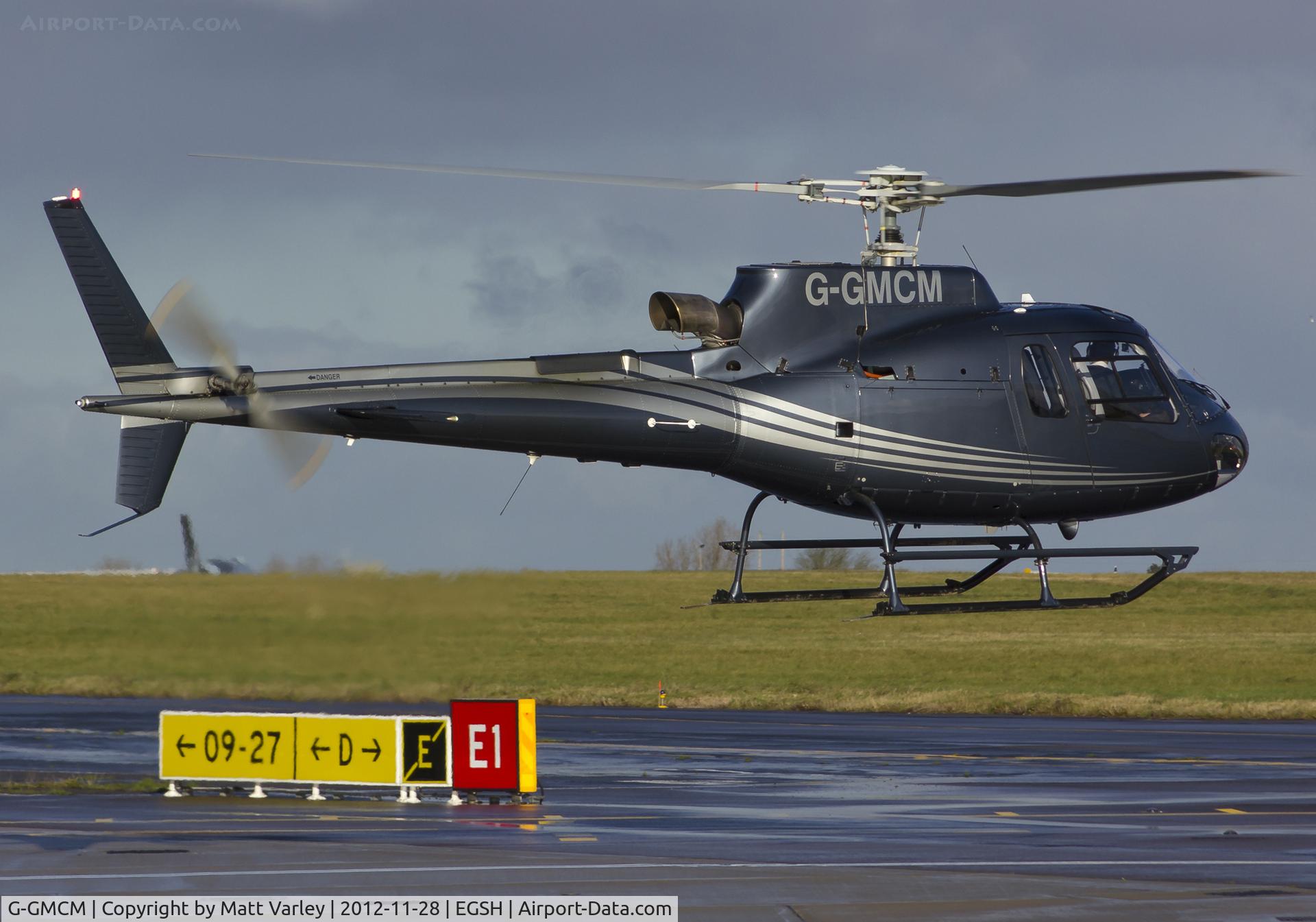 G-GMCM, 2008 Eurocopter AS-350B-3 Ecureuil Ecureuil C/N 4576, Departing SaxonAir.