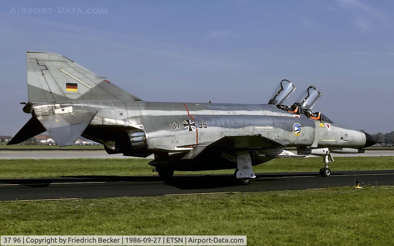 37 96, 1972 McDonnell Douglas F-4F Phantom II C/N 4593, taxying to the flightline at Fliegerhorst Neuburg